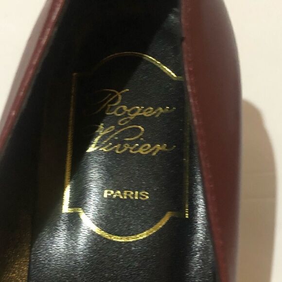Roger Vivier Paris Sz 38 Maroon Kitten Heels - Picture 3 of 8